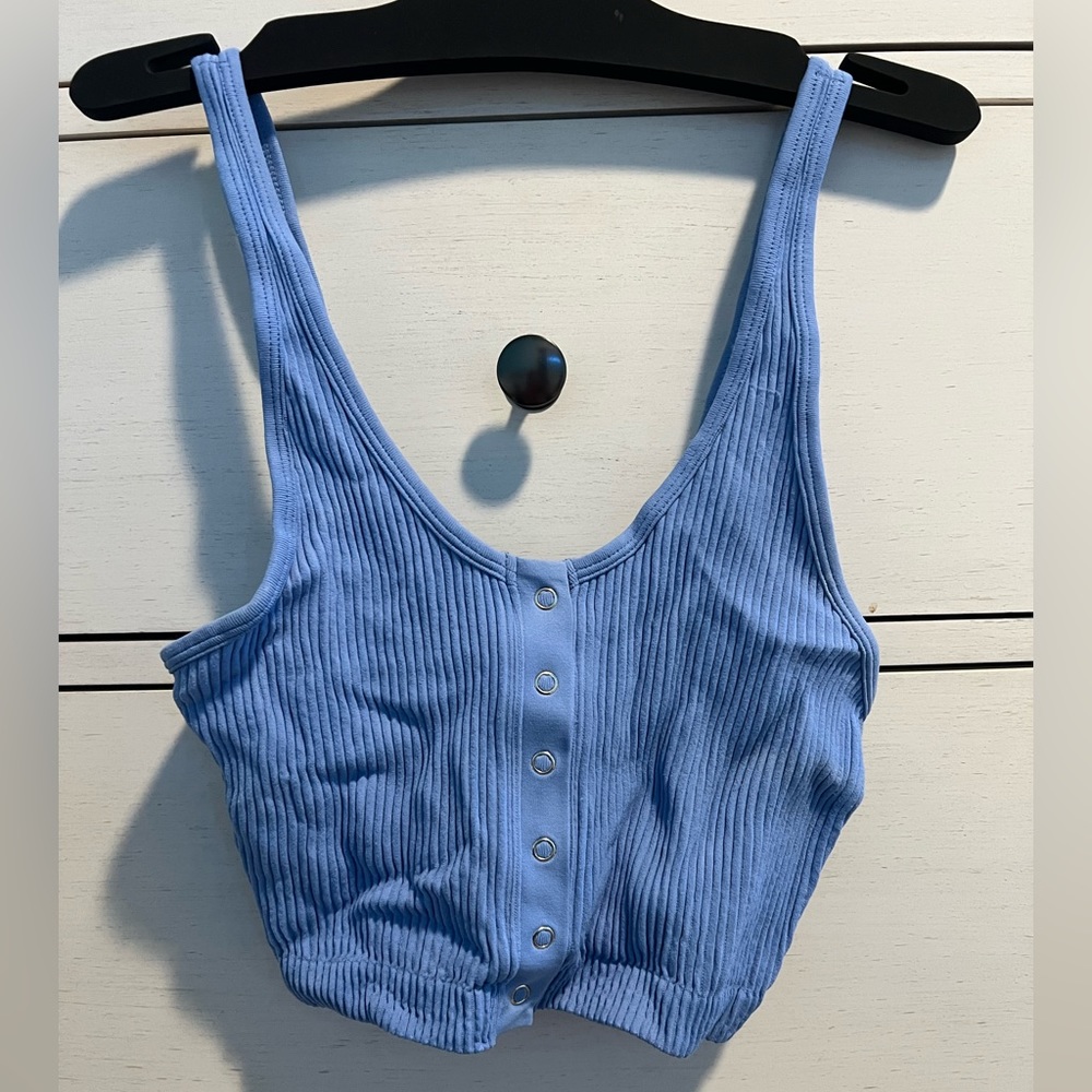 Never before worn summer 2022 Aerie button up tank top